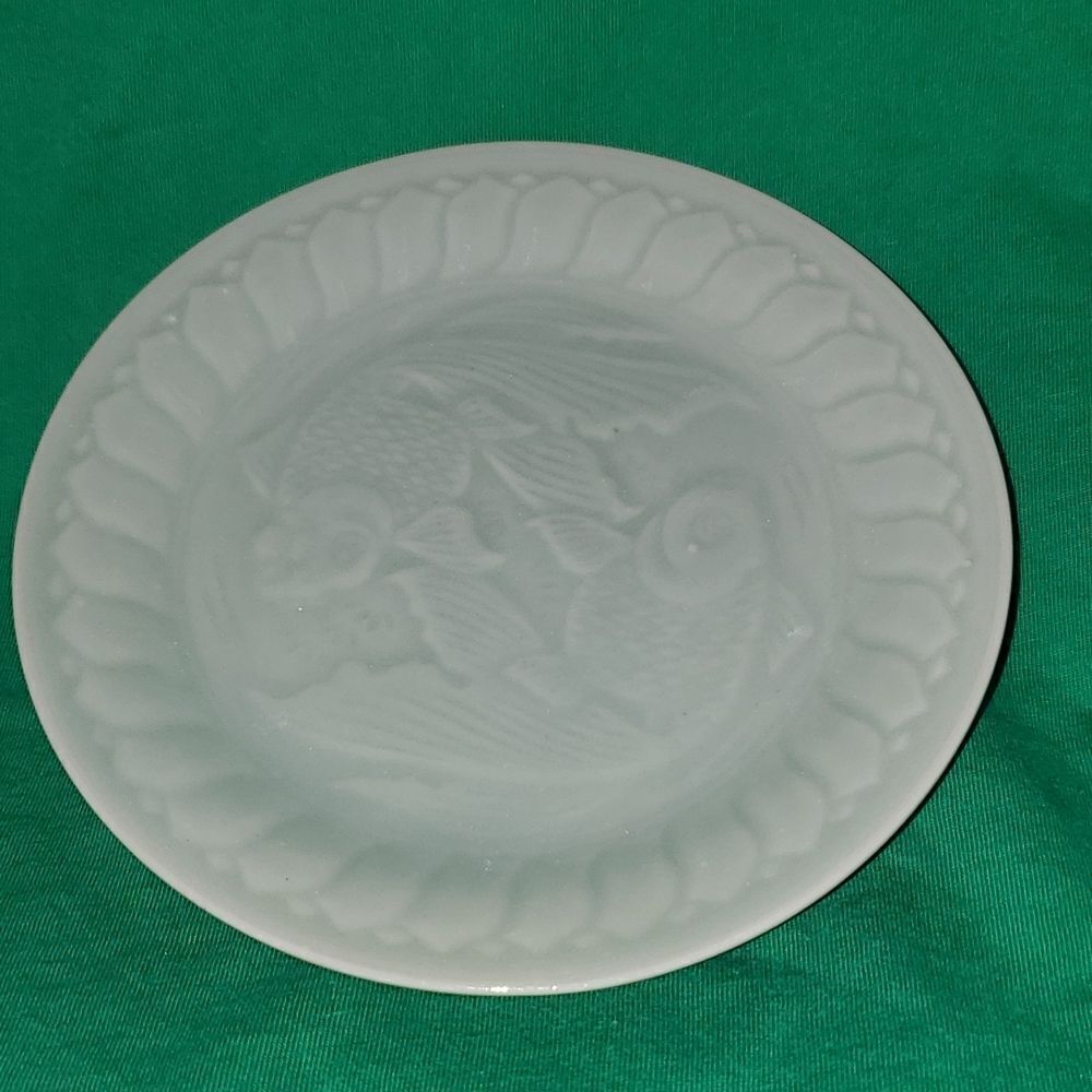 Vintage Longquan Celadon Koi Carp Fish Dessert Plate 6.75"